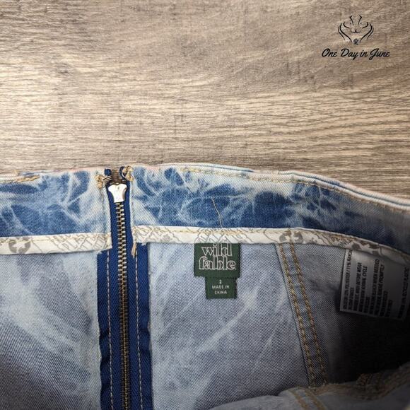 Wild Fable Tie Dye Denim Mini Skirt Size 2 - Picture 2 of 5